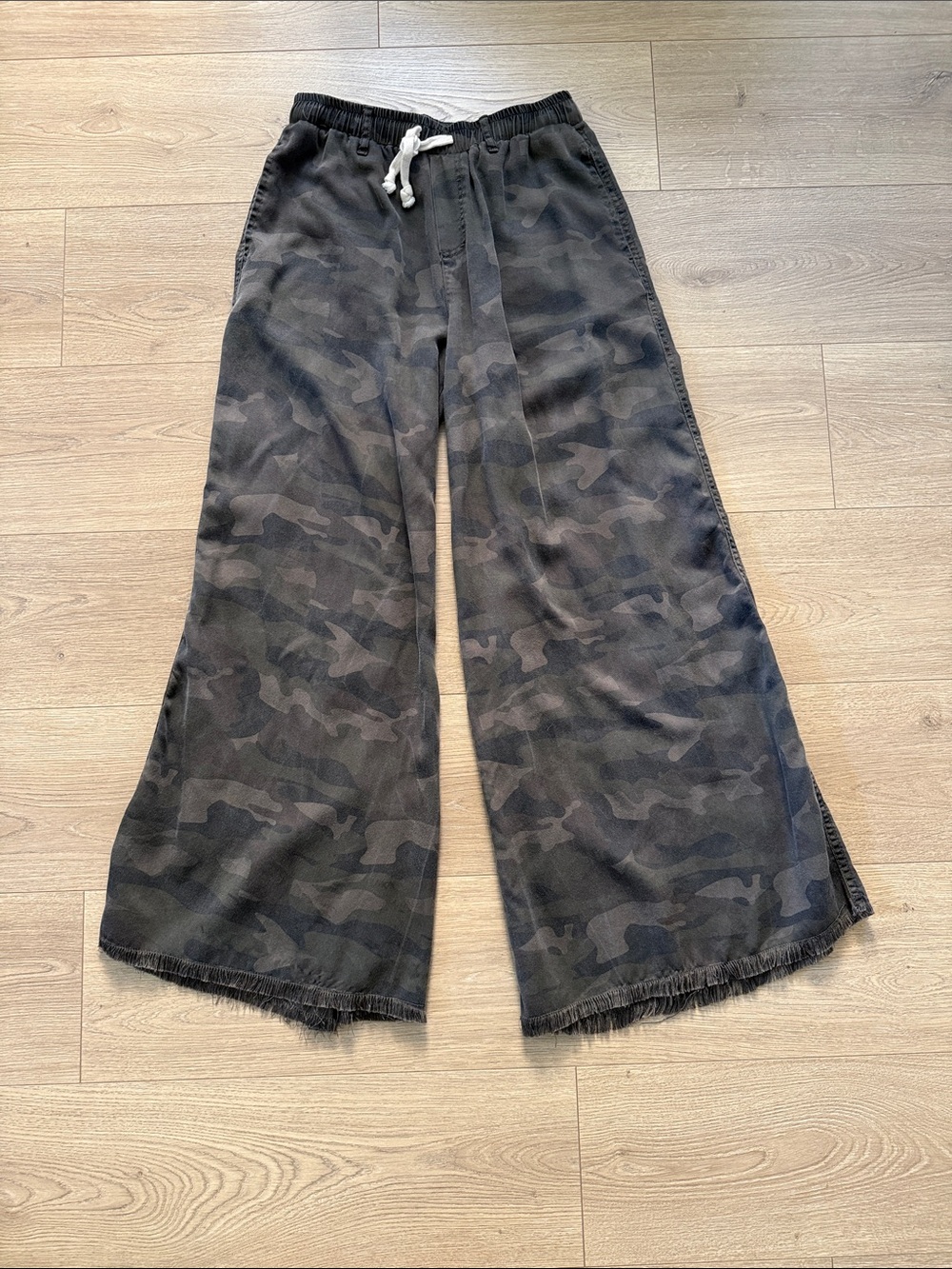 Wide leg pull on camo pants
